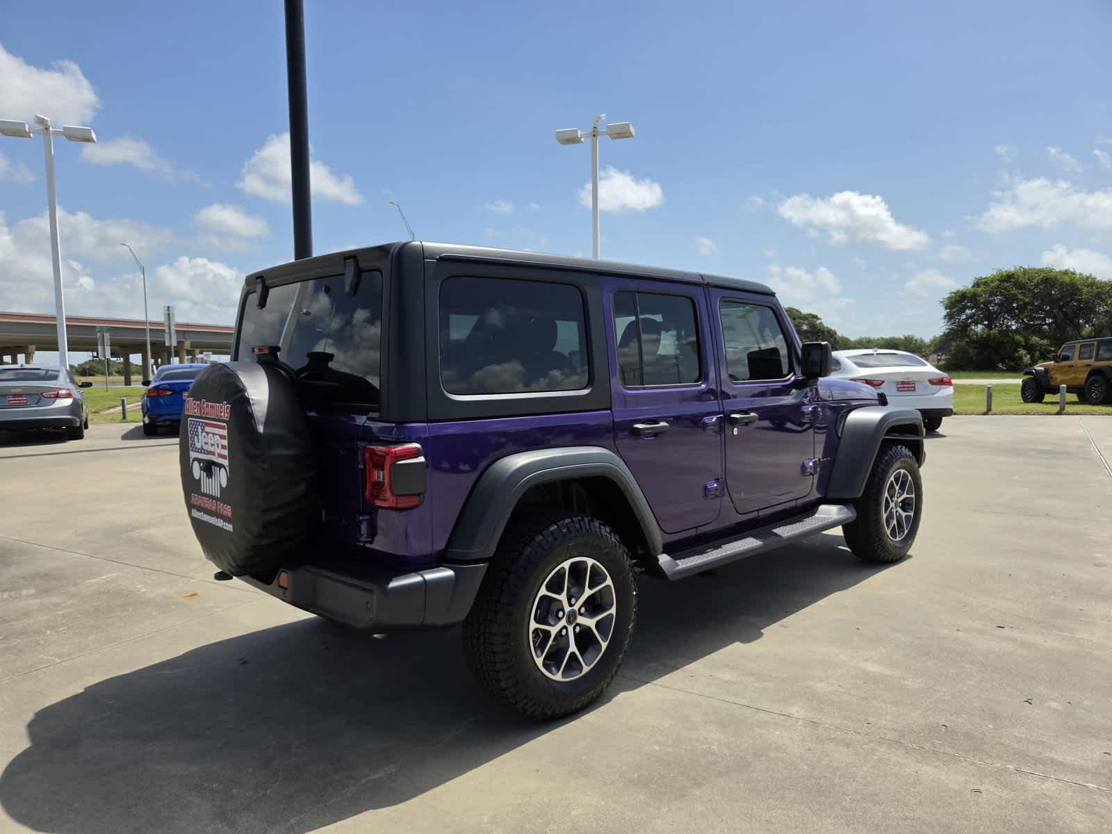 New 2026 Reign Exterior Paint Jeep Sport S image 5
