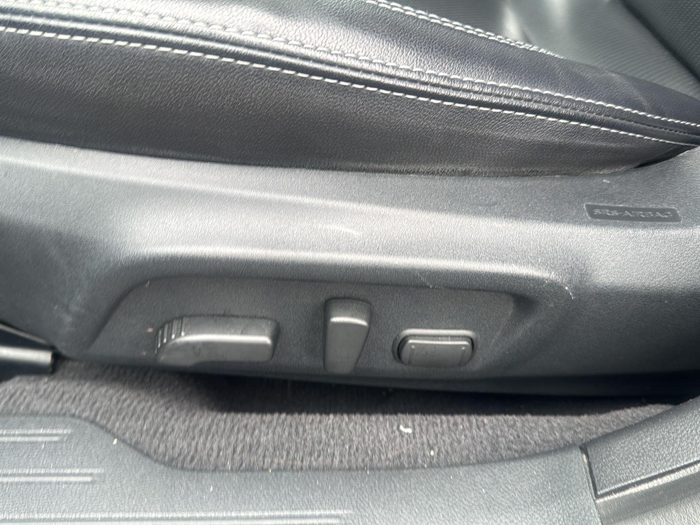 Used 2018 Magnetite Gray Metallic Subaru Limited image 7