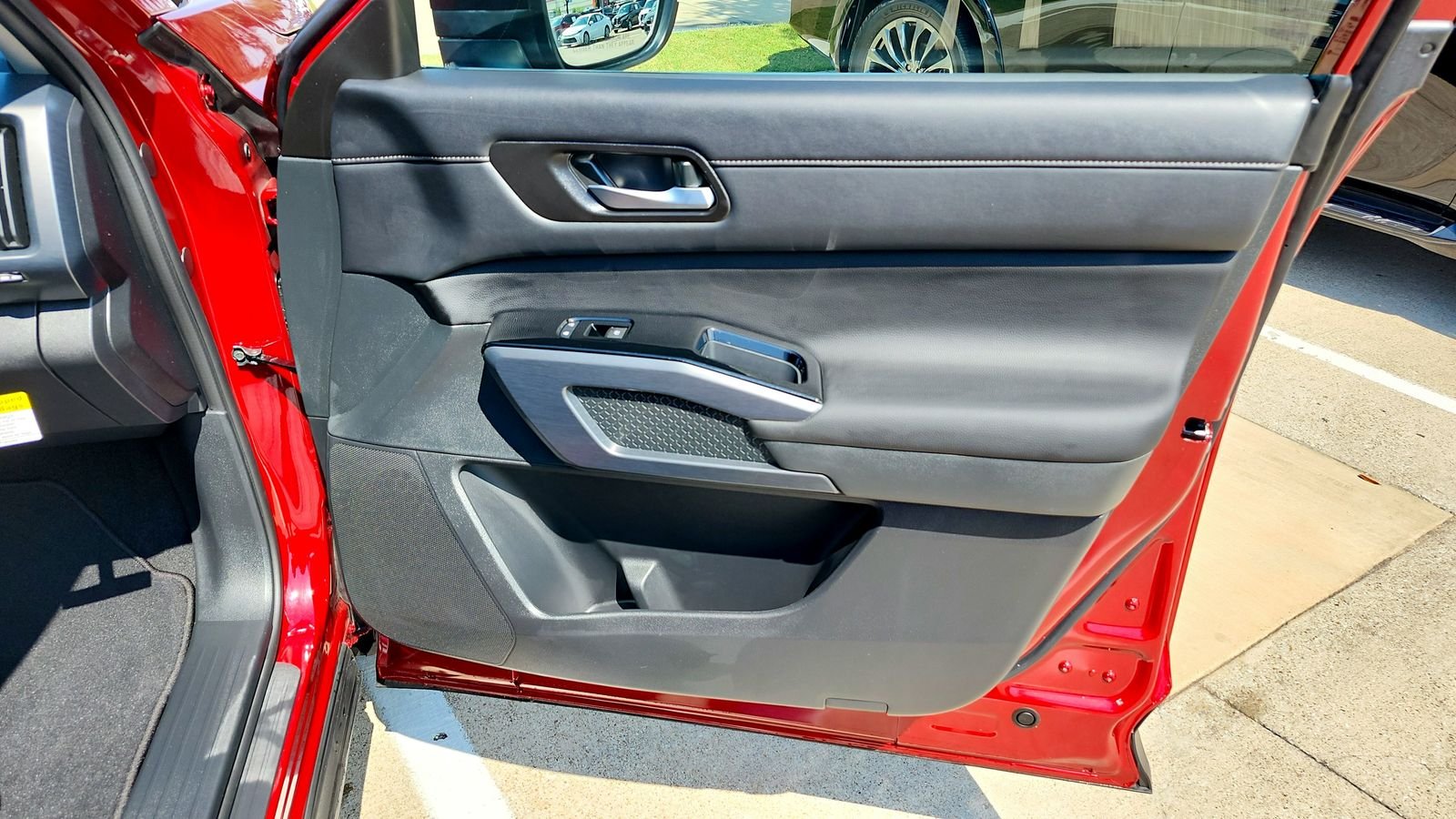Used 2026 Red Nissan SL image 36