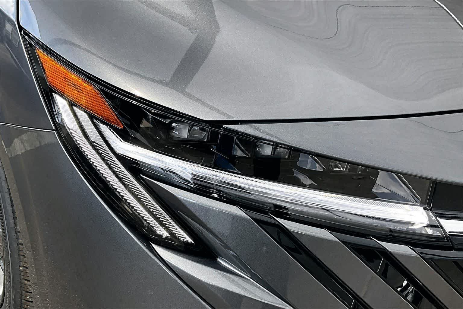 New 2026 Gun Metallic Nissan SL image 18