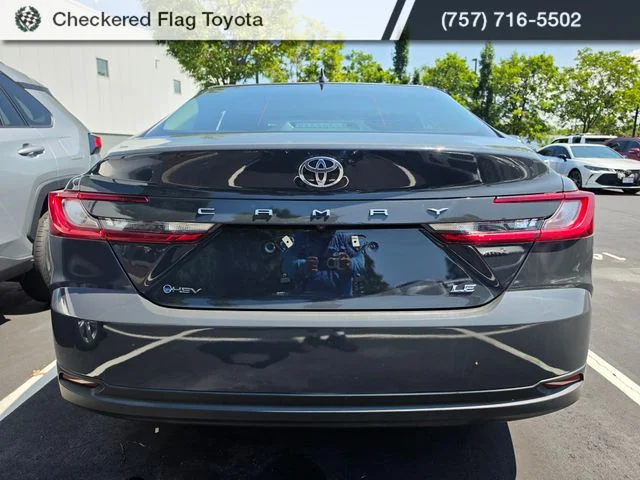 Used 2025 Underground Toyota LE image 5