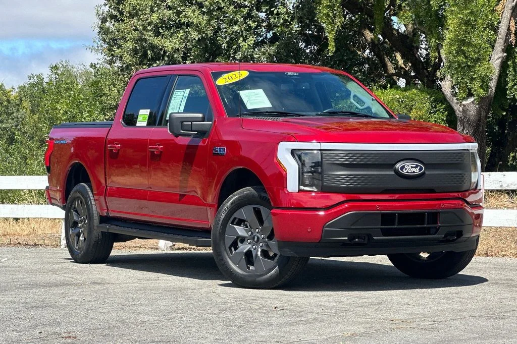 Used 2025 Ford F-150 Lightning Flash with VIN 1FT6W3L72SWG02661 for sale in Novato, CA