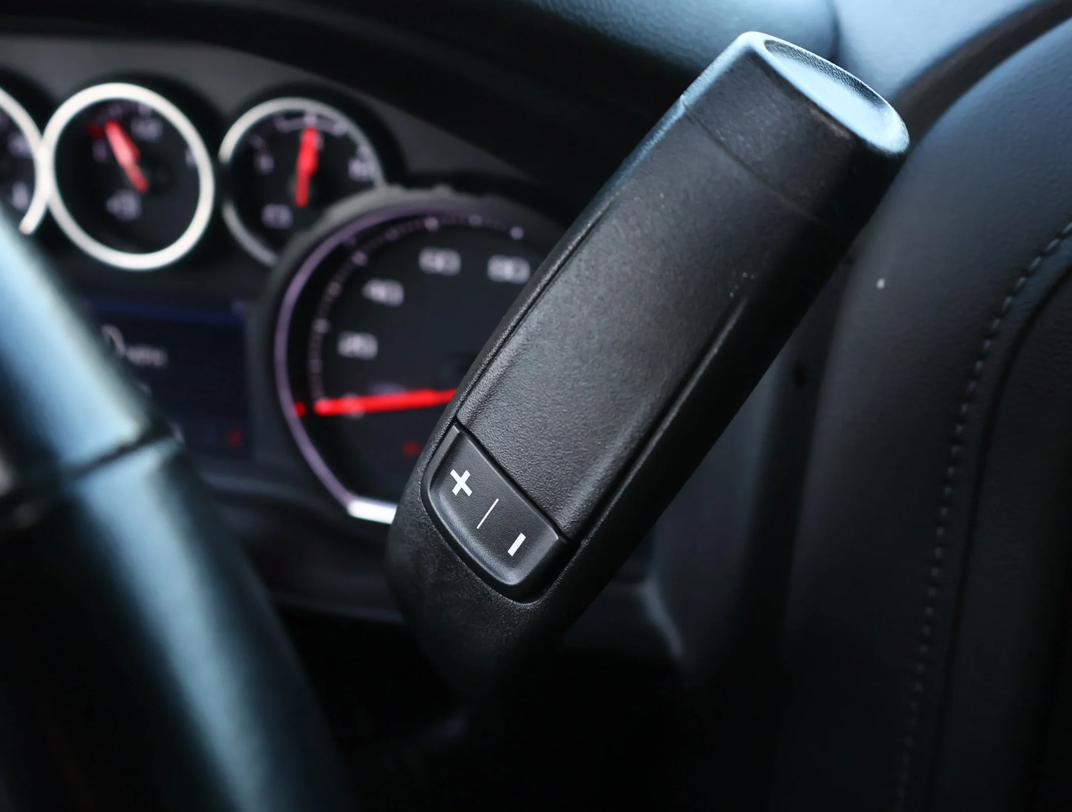 Used 2022 Northsky Blue Metallic Chevrolet RST image 16