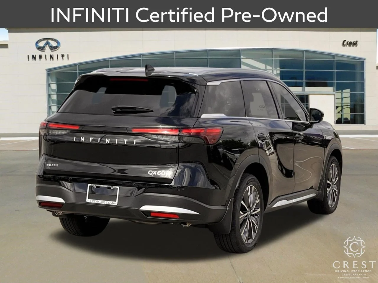 Certified Used 2026 Mineral Black INFINITI LUXE image 3