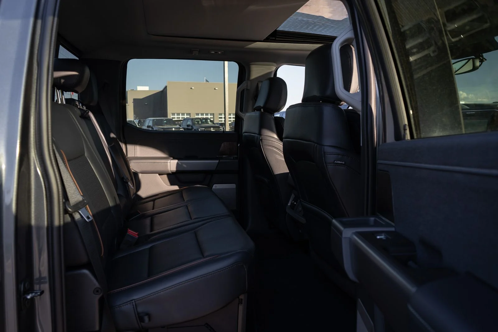 New 2026 Carbonized Gray Metallic Ford F-350® Lariat® image 39