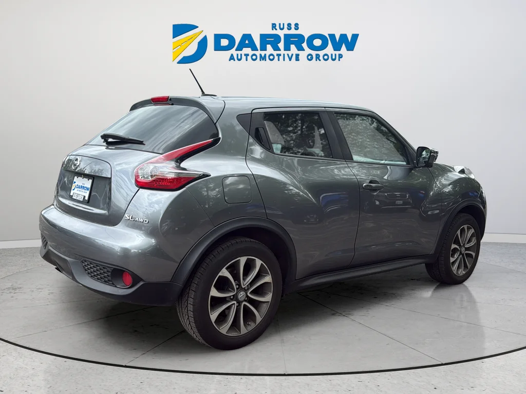 Used 2017 Gray Nissan SL image 5