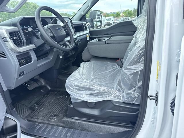 New 2026 Oxford White Ford F-250® XL image 8