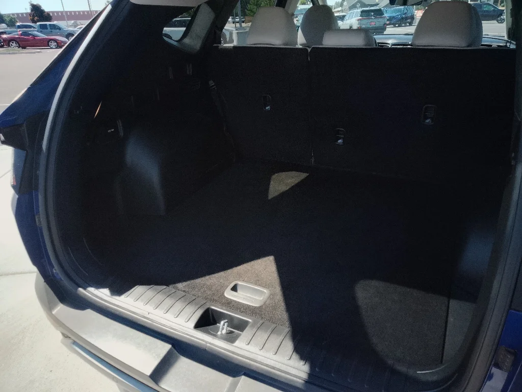 Used 2024 Intense Blue Hyundai Limited image 15