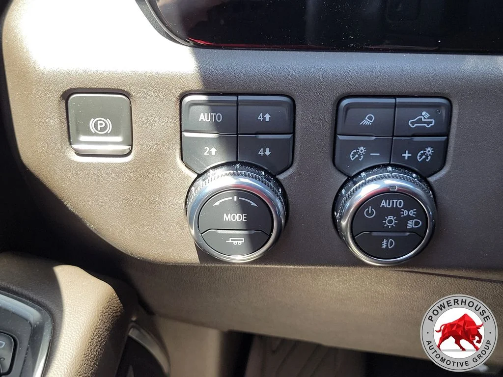 Used 2024 Black GMC SLT image 29