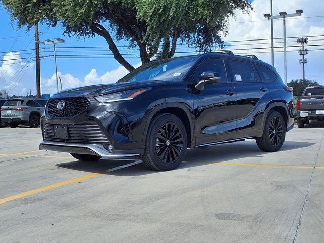 2026 Toyota Highlander XSE