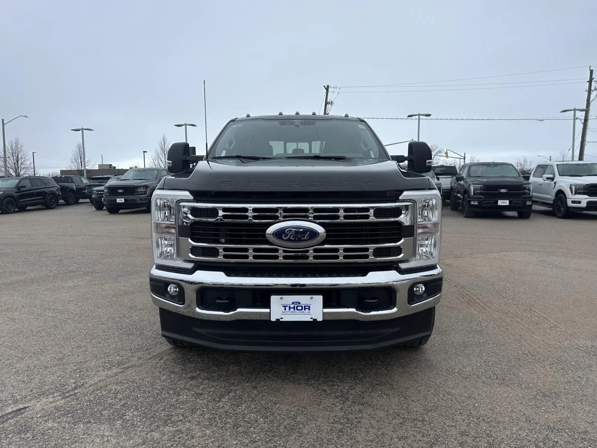 New 2026 Black Ford XLT image 2