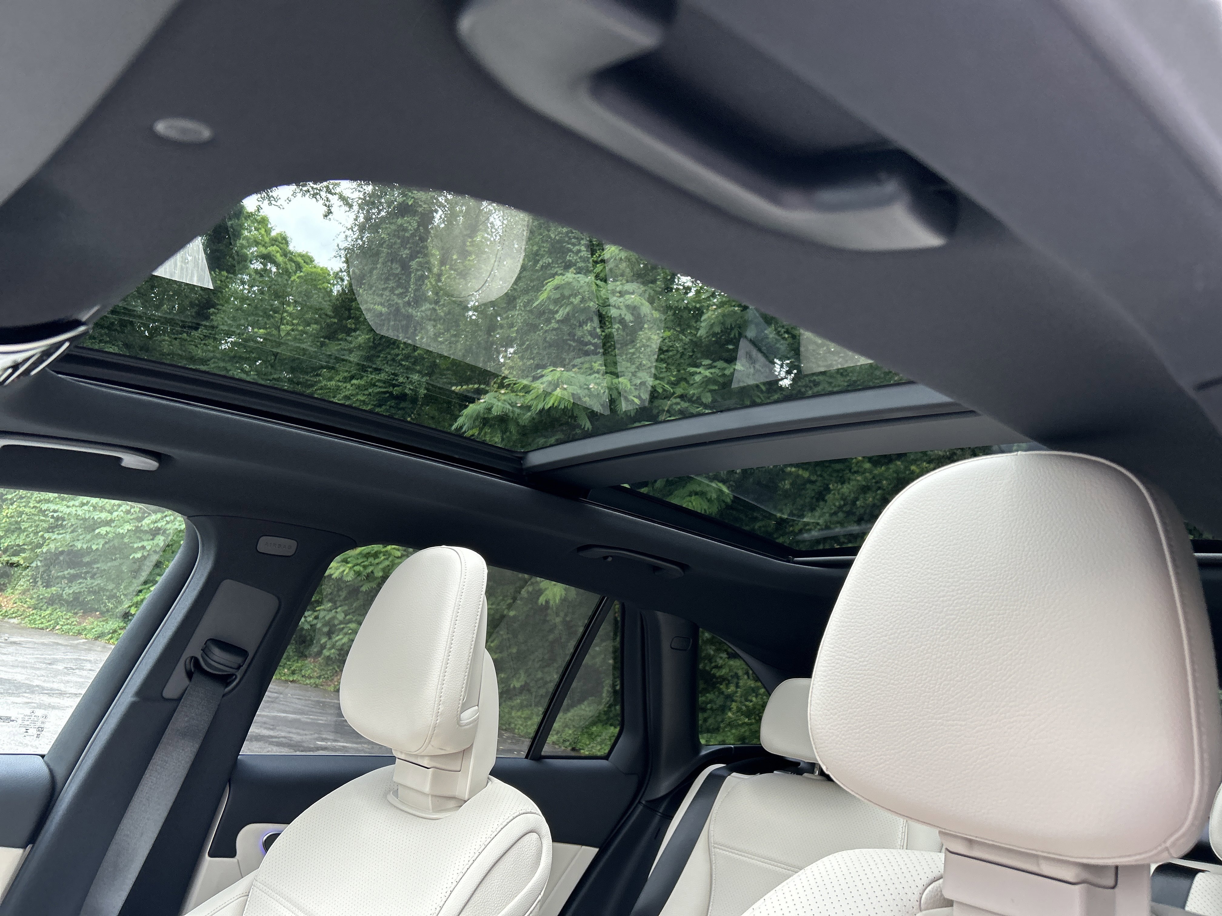 New 2026 Polar White Mercedes-Benz GLC 350e 4MATIC® SUV image 22