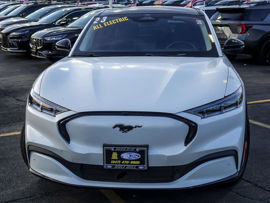 Used 2023 White Metallic Ford Premium image 5