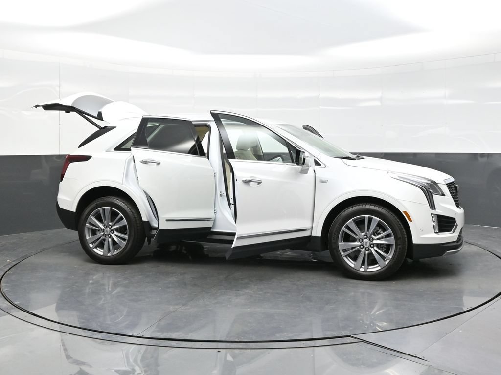 New 2026 Crystal White Tricoat Cadillac Premium Luxury image 41