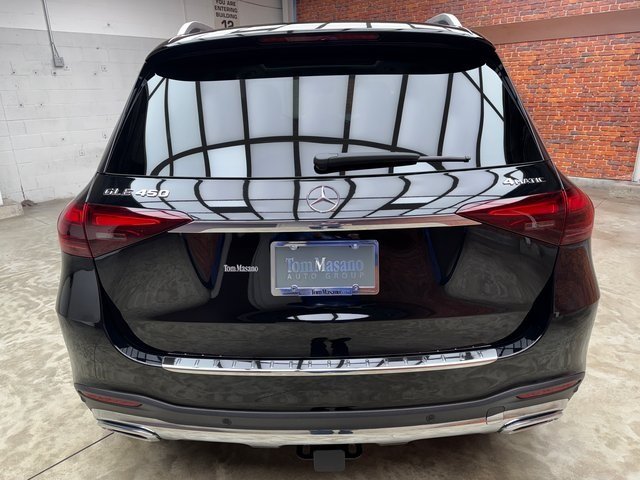 2026 Mercedes Benz GLE 450 4MATIC photo 3