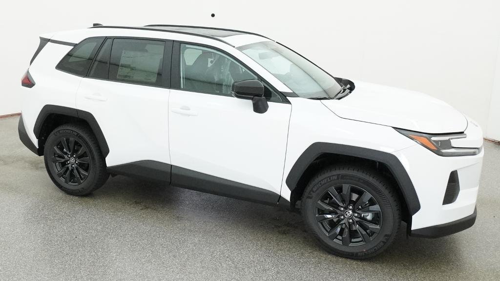 New 2026 Ice Cap Toyota XLE Premium image 12