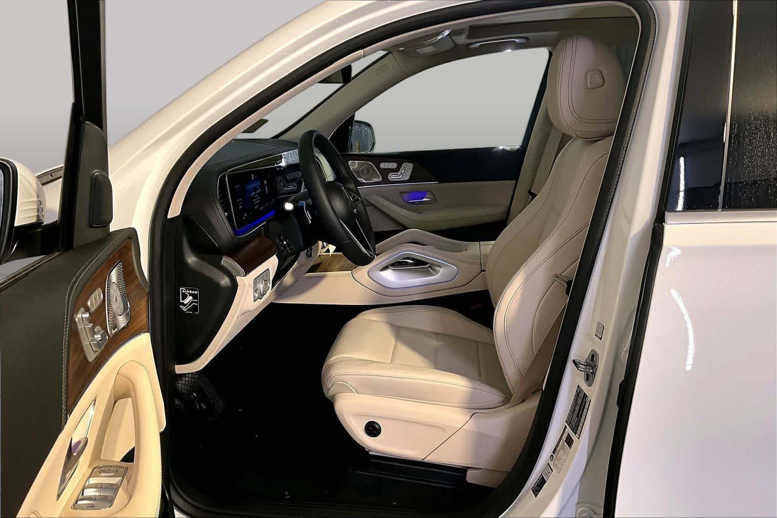 New 2026 Polar White Mercedes-Benz GLE 450 image 13