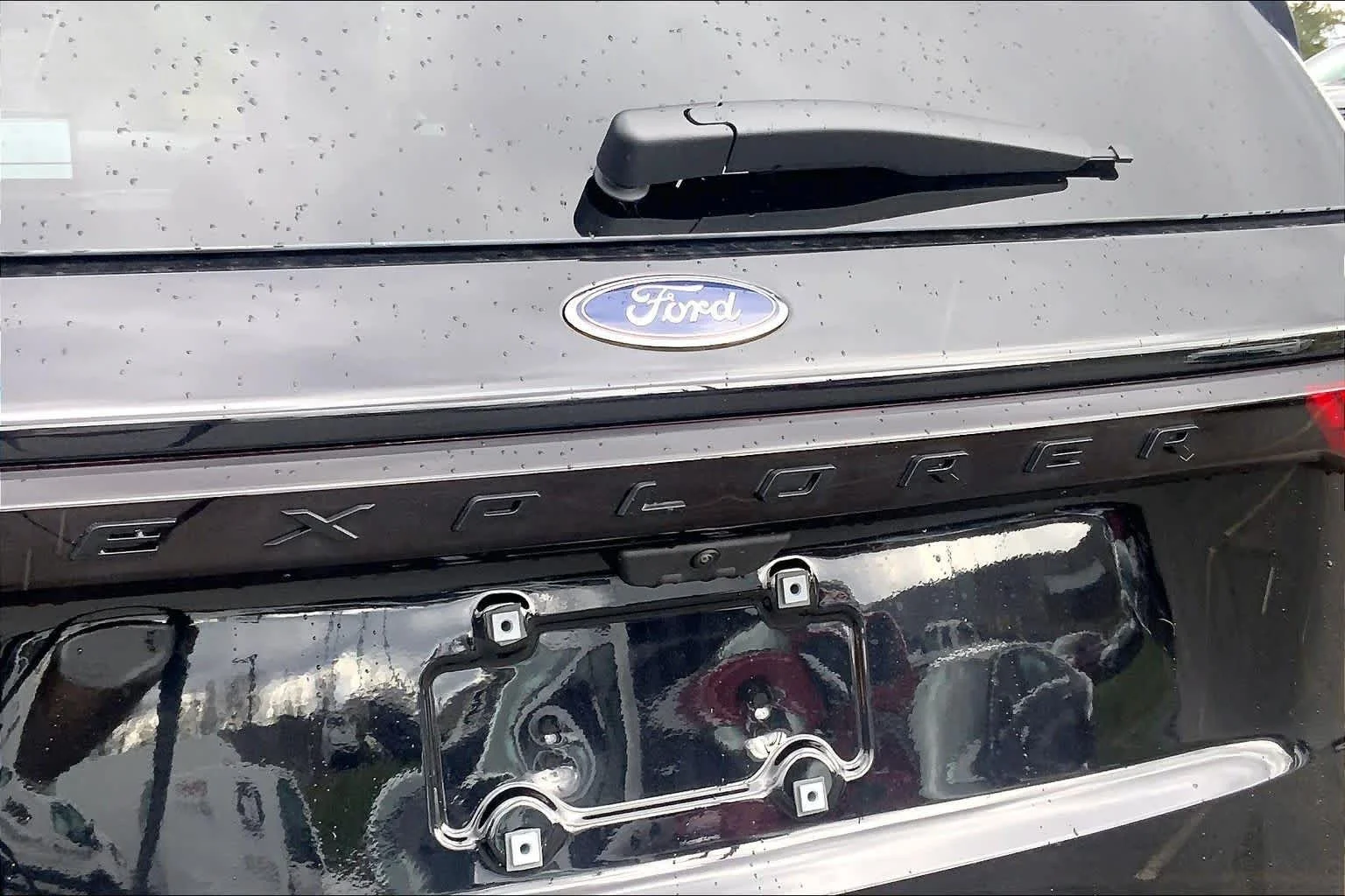 New 2026 Agate Black Metallic Ford ST-Line image 6