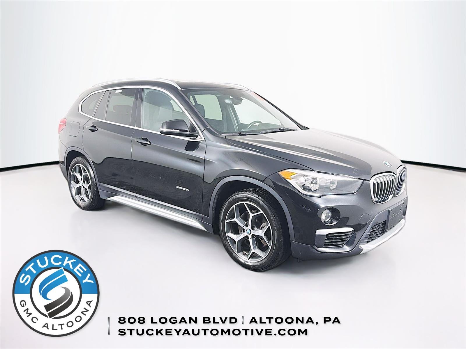2018 BMW X1 xDrive28i's photo
