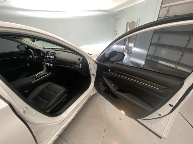 Used 2019 White Honda Touring 2.0T image 24