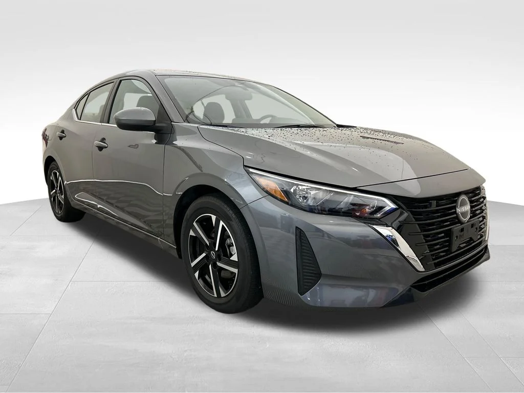 Used 2025 Gray Nissan SV image 8