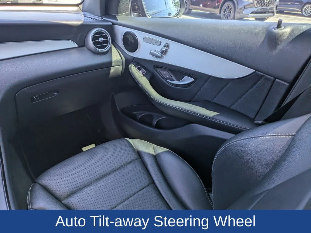 Certified Used 2022 Black Mercedes-Benz GLC 300 image 22