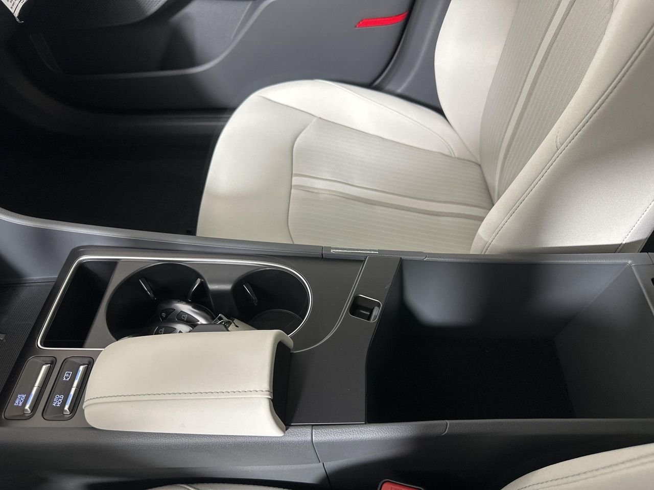 New 2026 Serenity White Hyundai SEL Sport image 19