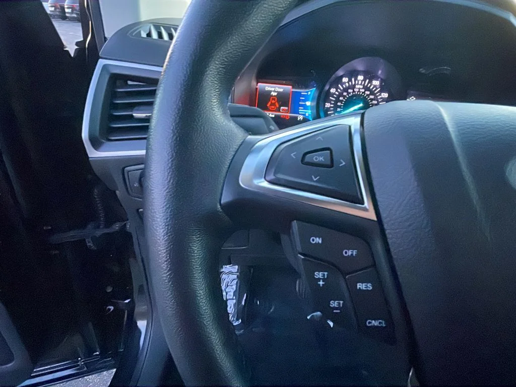2023 Ford Edge SEL - Photo 9