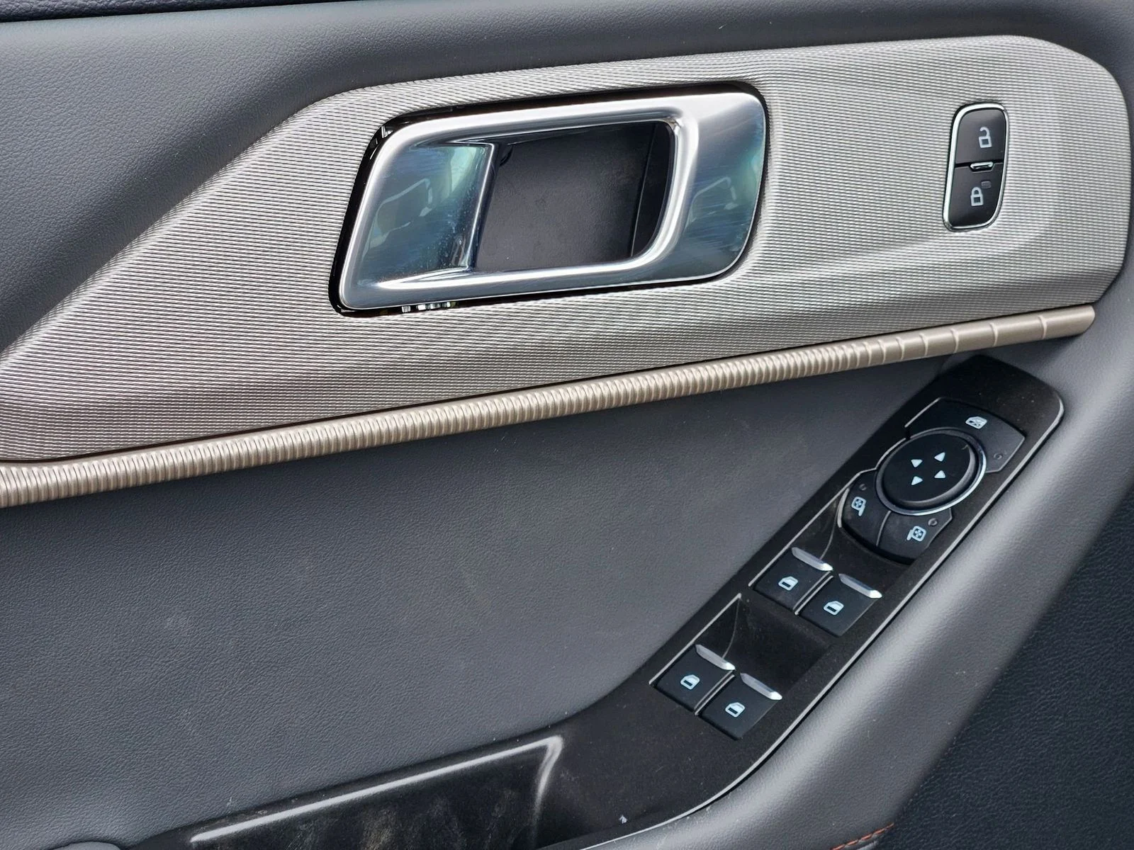 New 2026 Vapor Blue Metallic Ford Active image 11