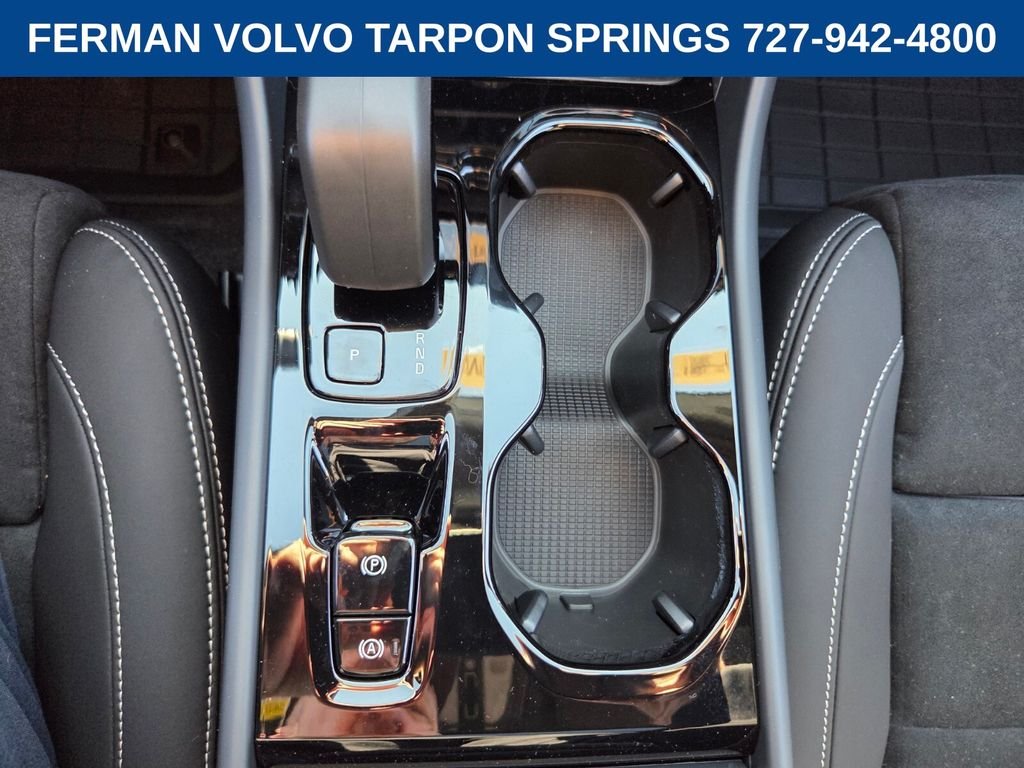 2026 Volvo XC40 Ultra Black Edition - Photo 28