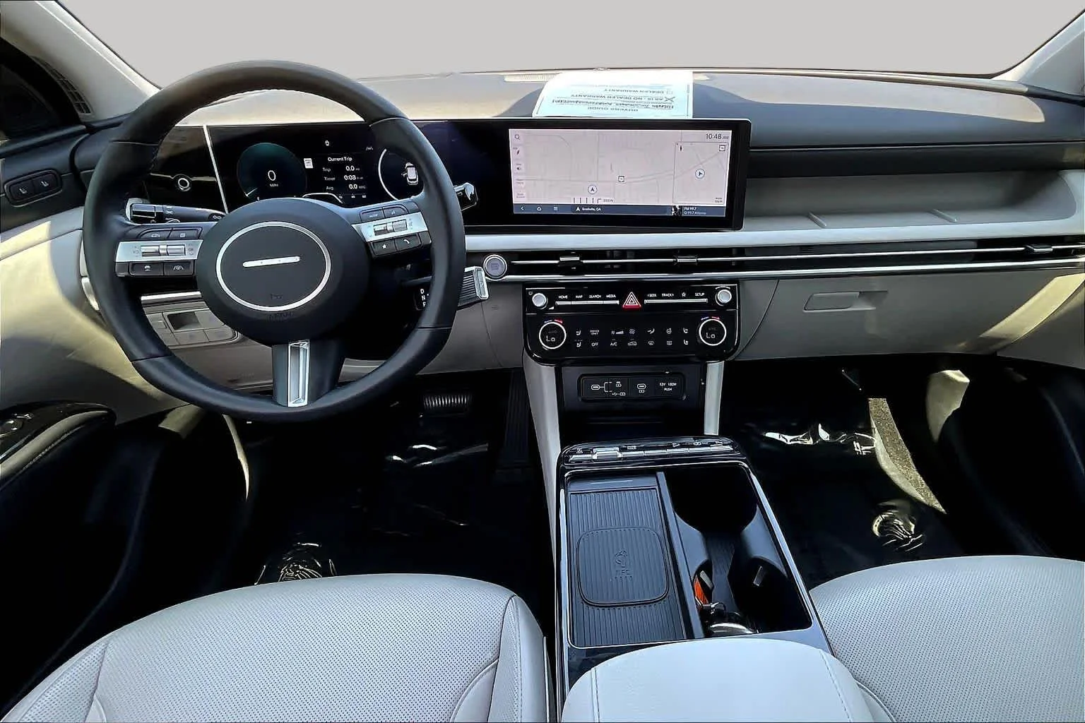 Used 2025 Titan Gray Hyundai Limited image 31