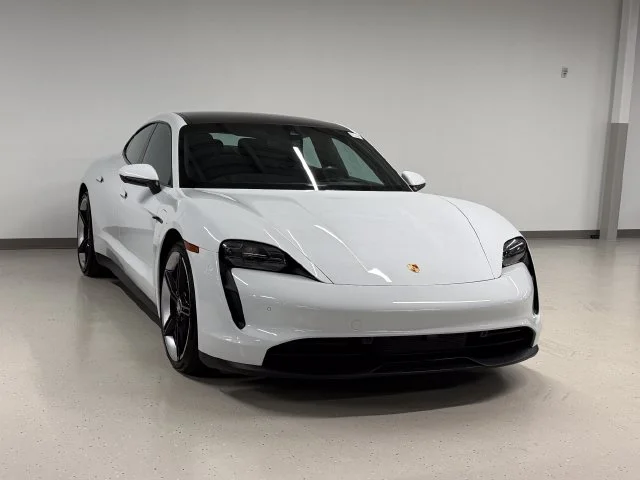Certified Used 2021  Porsche 4S image 7