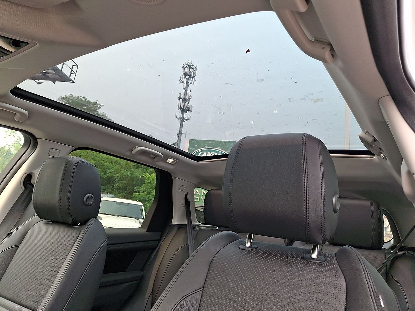 Used 2025 Fuji White - 1AA Land Rover S image 20