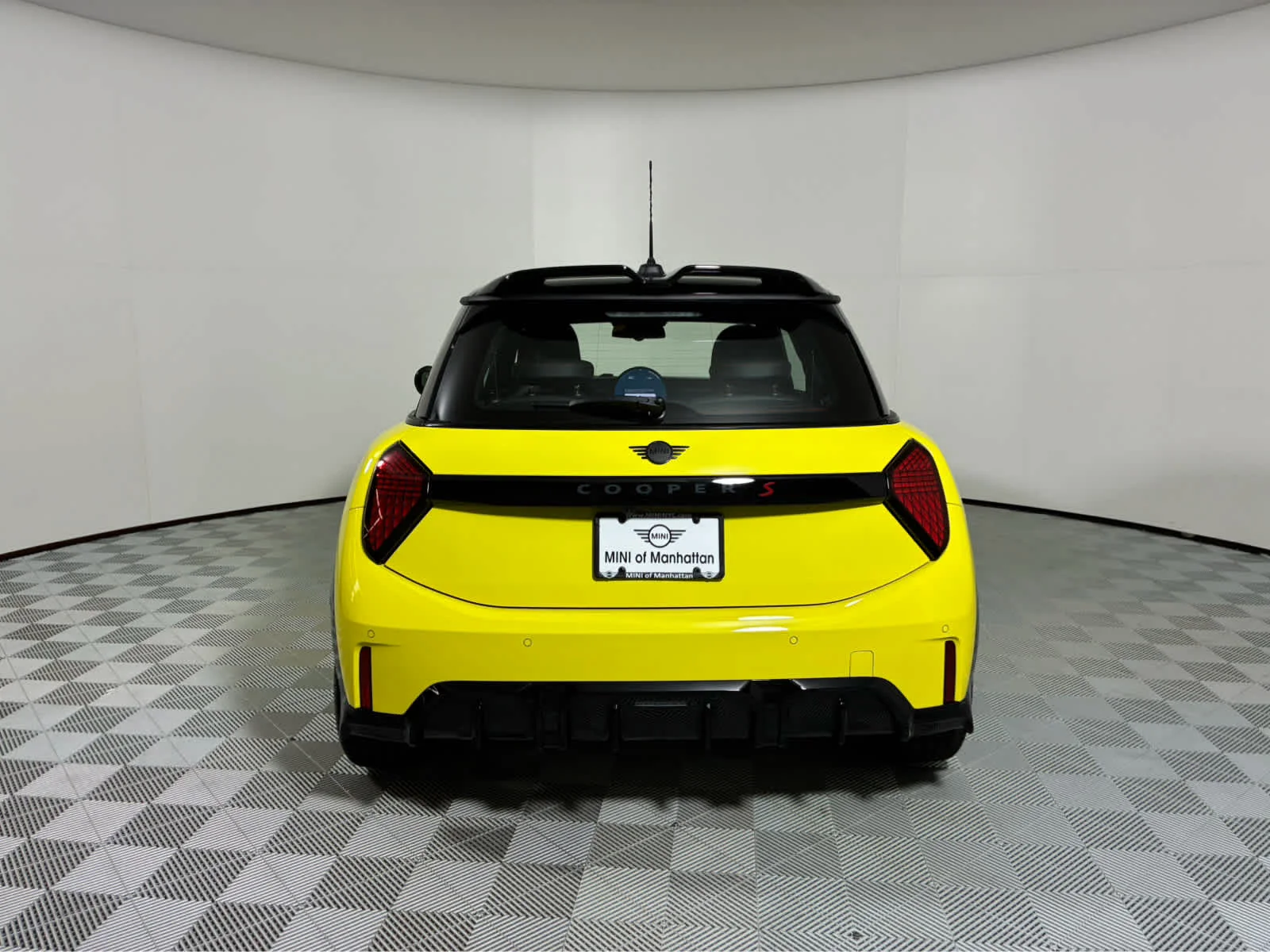 2026 MINI Hardtop 2 Door S - Photo 4
