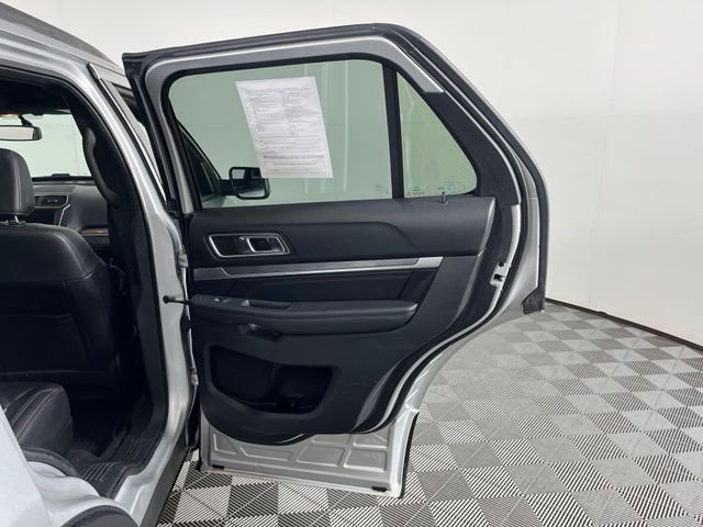 Used 2019 Silver Ford Sport image 37
