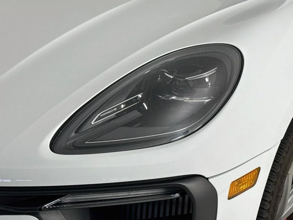 Used 2024 Carrara White Metallic Porsche S image 28