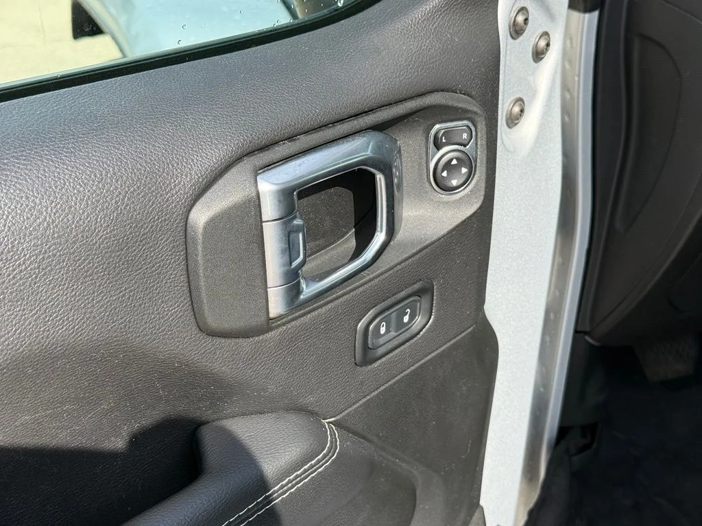 Used 2022 Silver Jeep Unlimited Sahara 4xe image 13