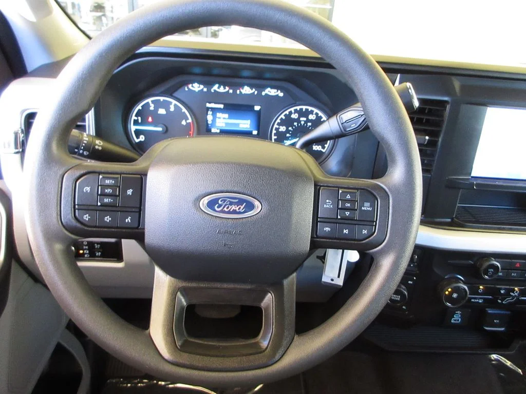 New 2026 Oxford White Ford XL image 14