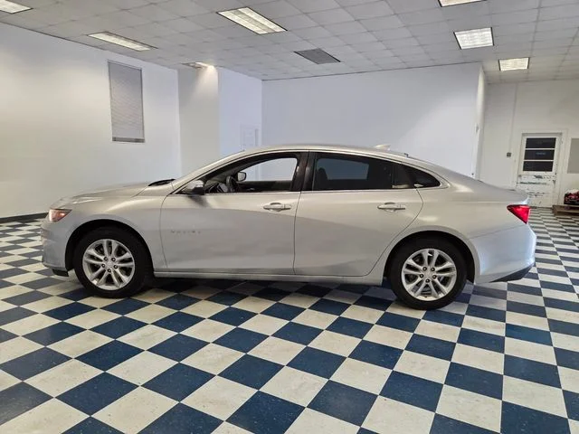 Used 2016 Silver Chevrolet LT image 4
