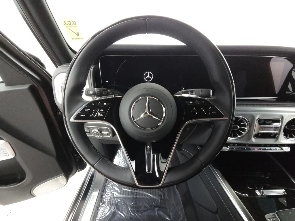 Certified Used 2025 Black Mercedes-Benz G 580 image 12