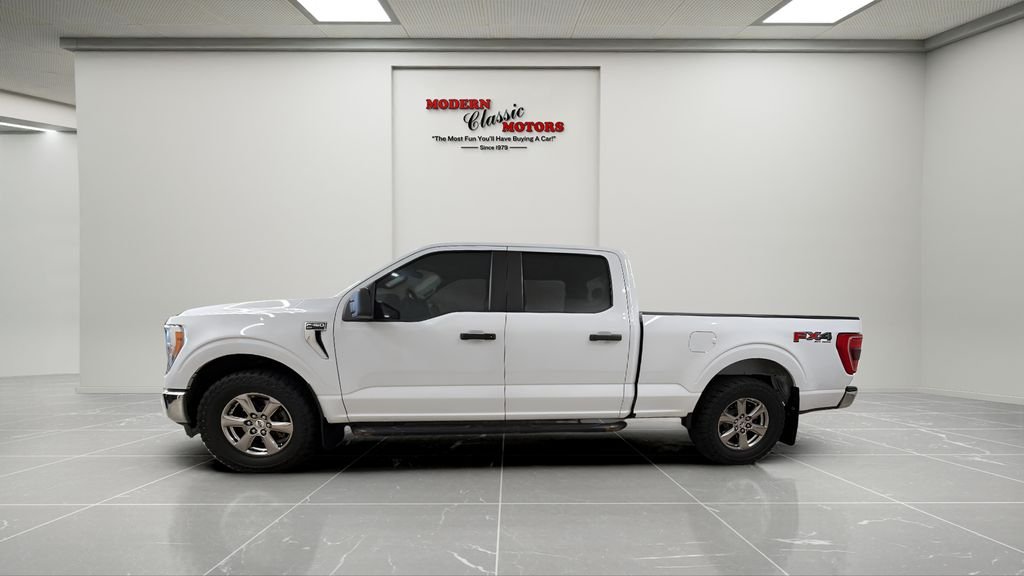 Used 2021 White Ford XLT image 4