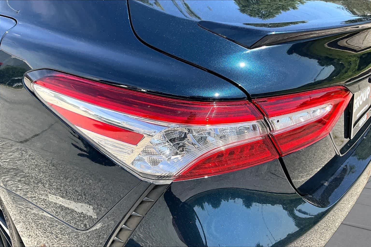 Used 2020 Galactic Aqua Mica Toyota XSE image 28