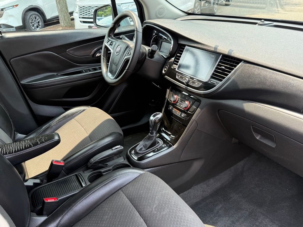 Used 2020 Gray Buick Preferred image 26