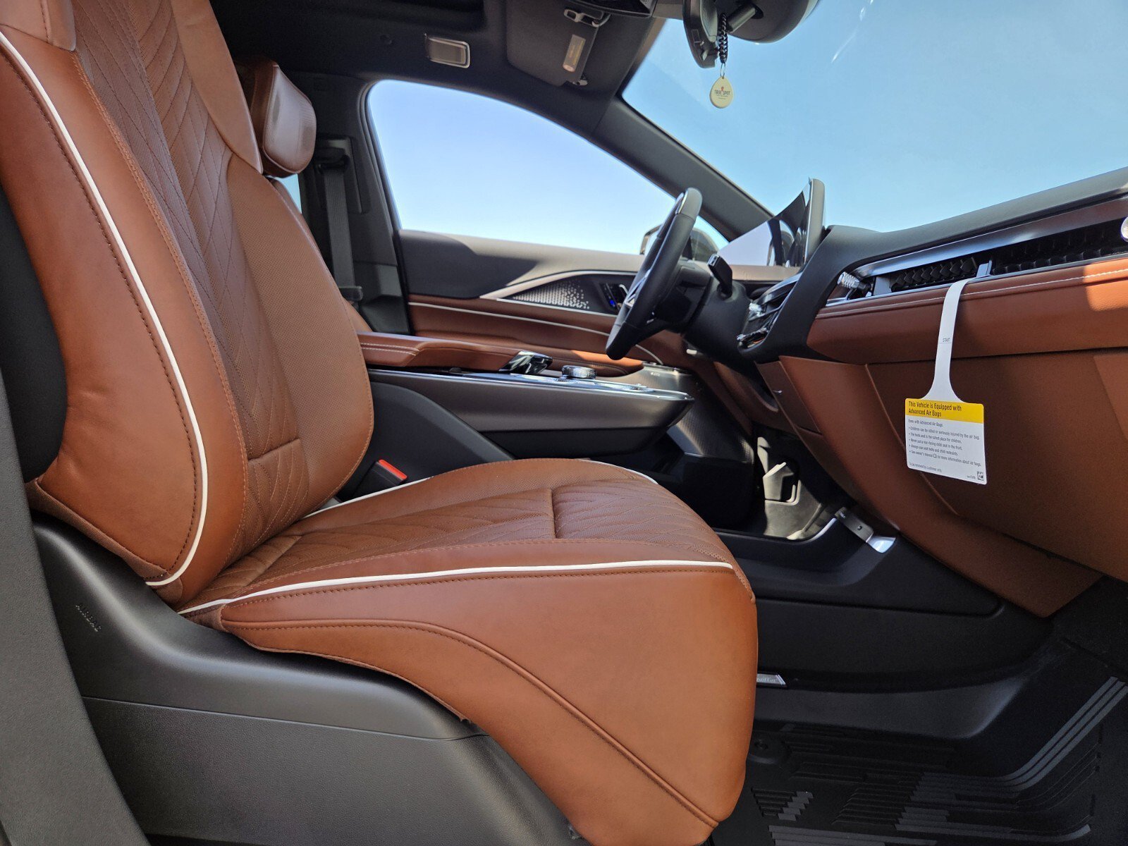 2027 Cadillac LYRIQ Signature Sport - Photo 14