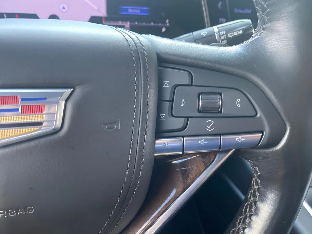 Used 2022 SATIN STEEL METALLIC Cadillac Sport Platinum image 23