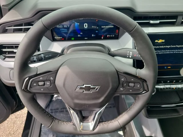 New 2027 Mosaic Black Metallic Chevrolet LT image 24