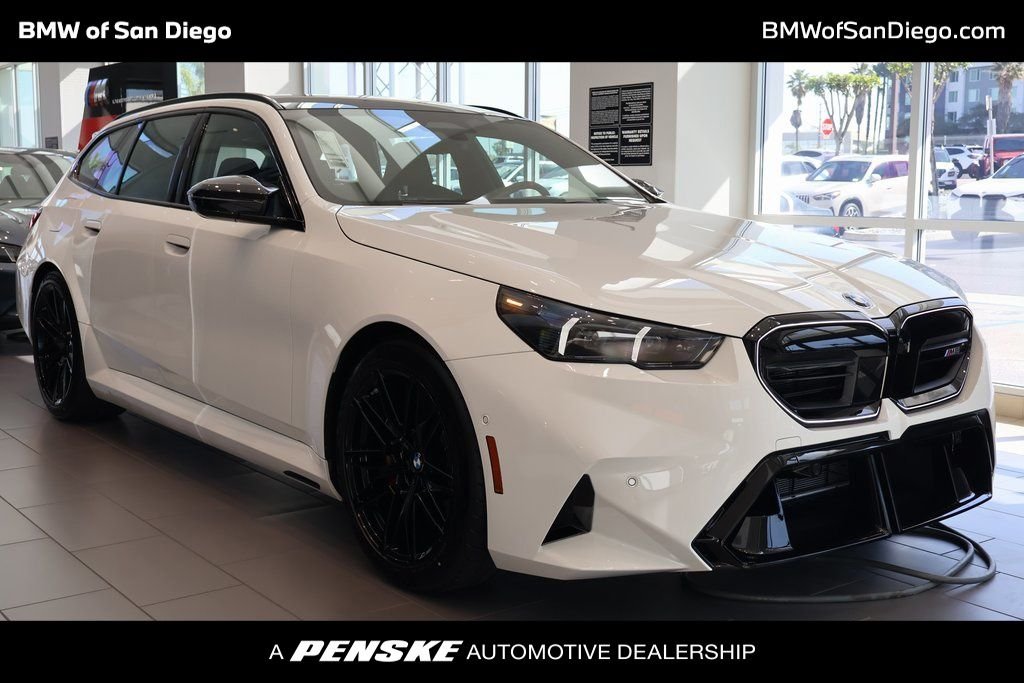 2026 BMW M5 M5 Touring's photo