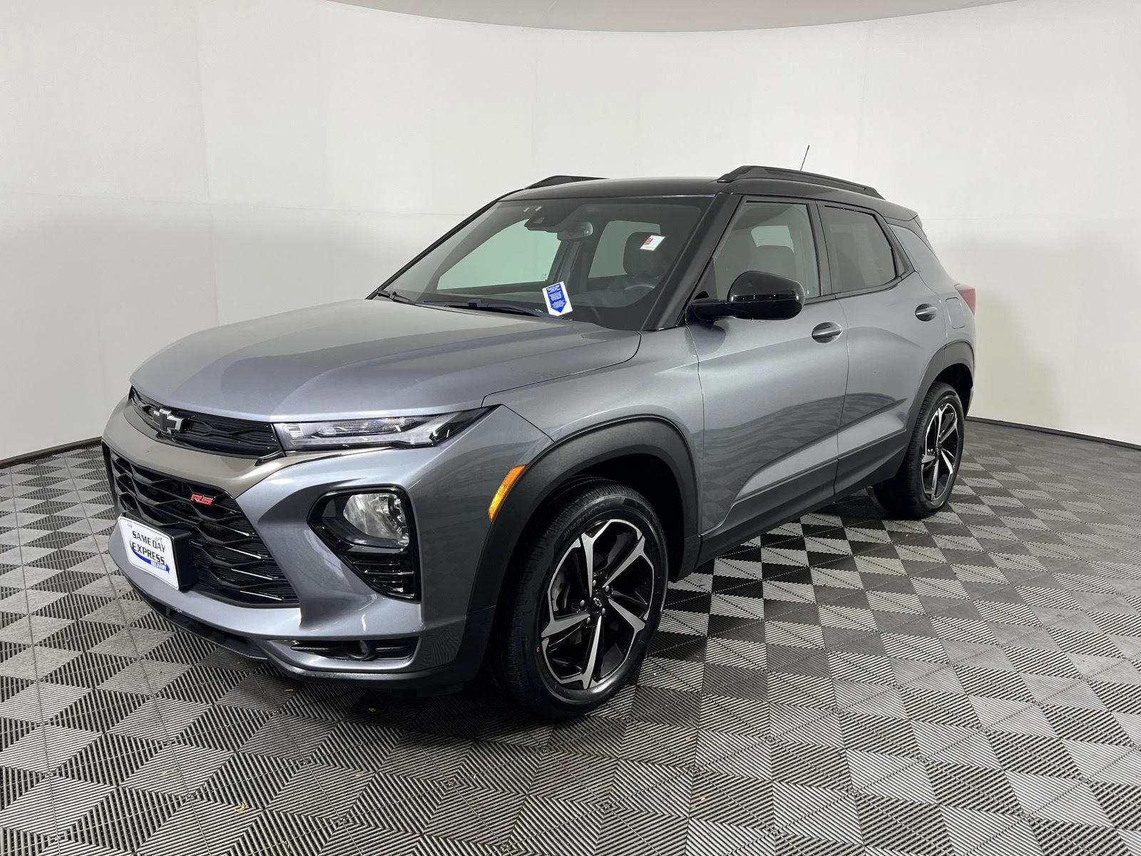 Used 2021 Satin Steel Metallic Chevrolet RS image 28