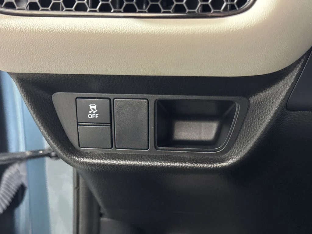 Used 2023 Pearl Honda LX image 27