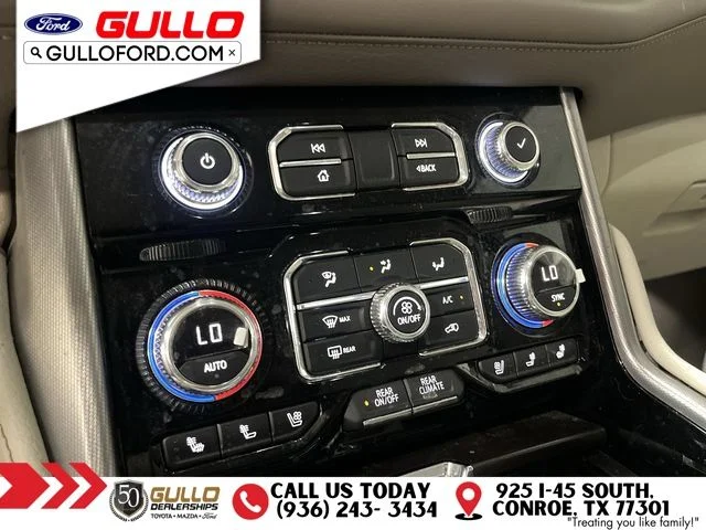 Used 2022 White Frost Tri-Coat GMC Denali image 28